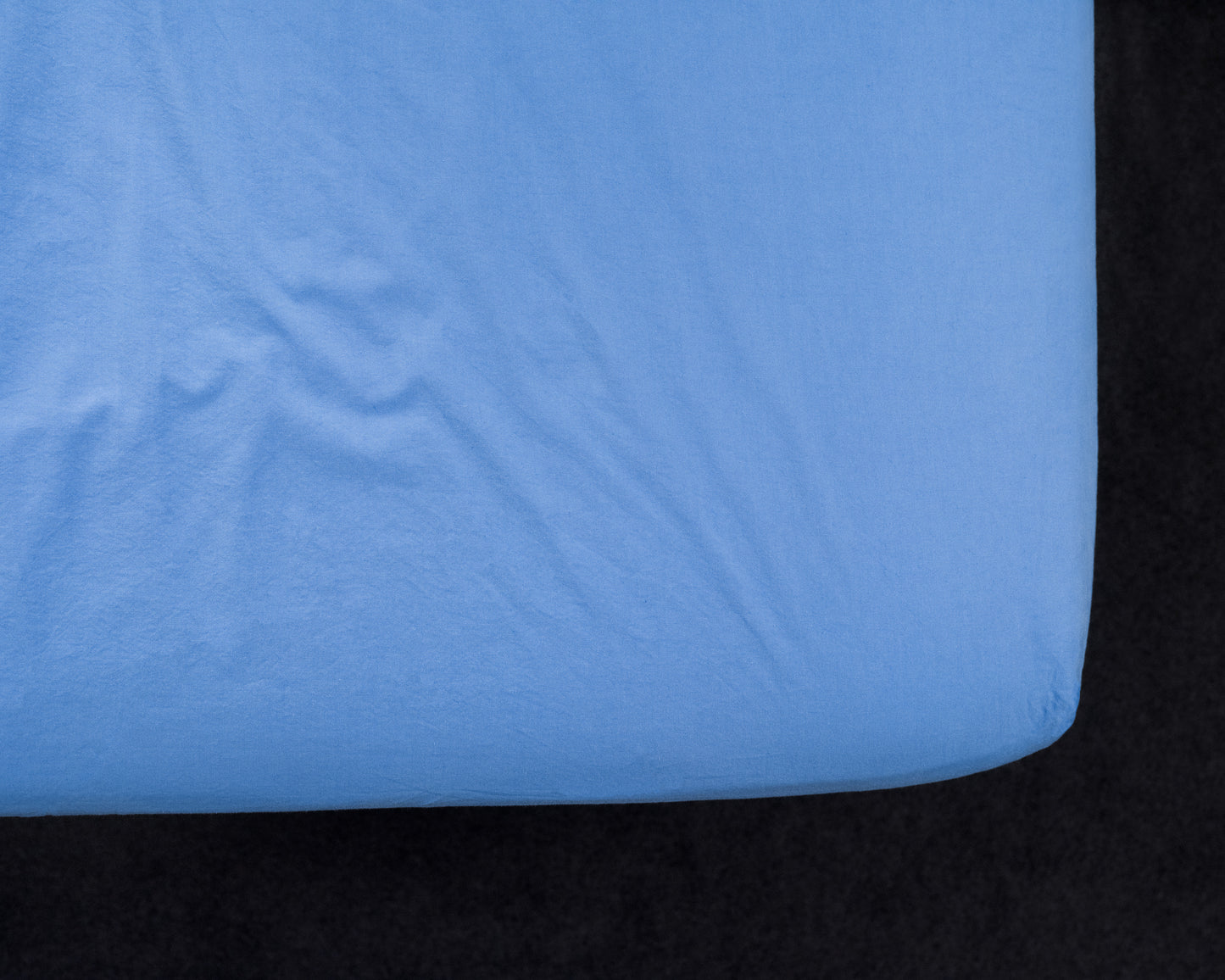 percale fitted sheet — azure