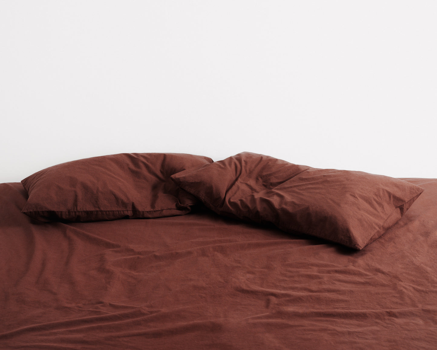 percale pillowcase — cacao