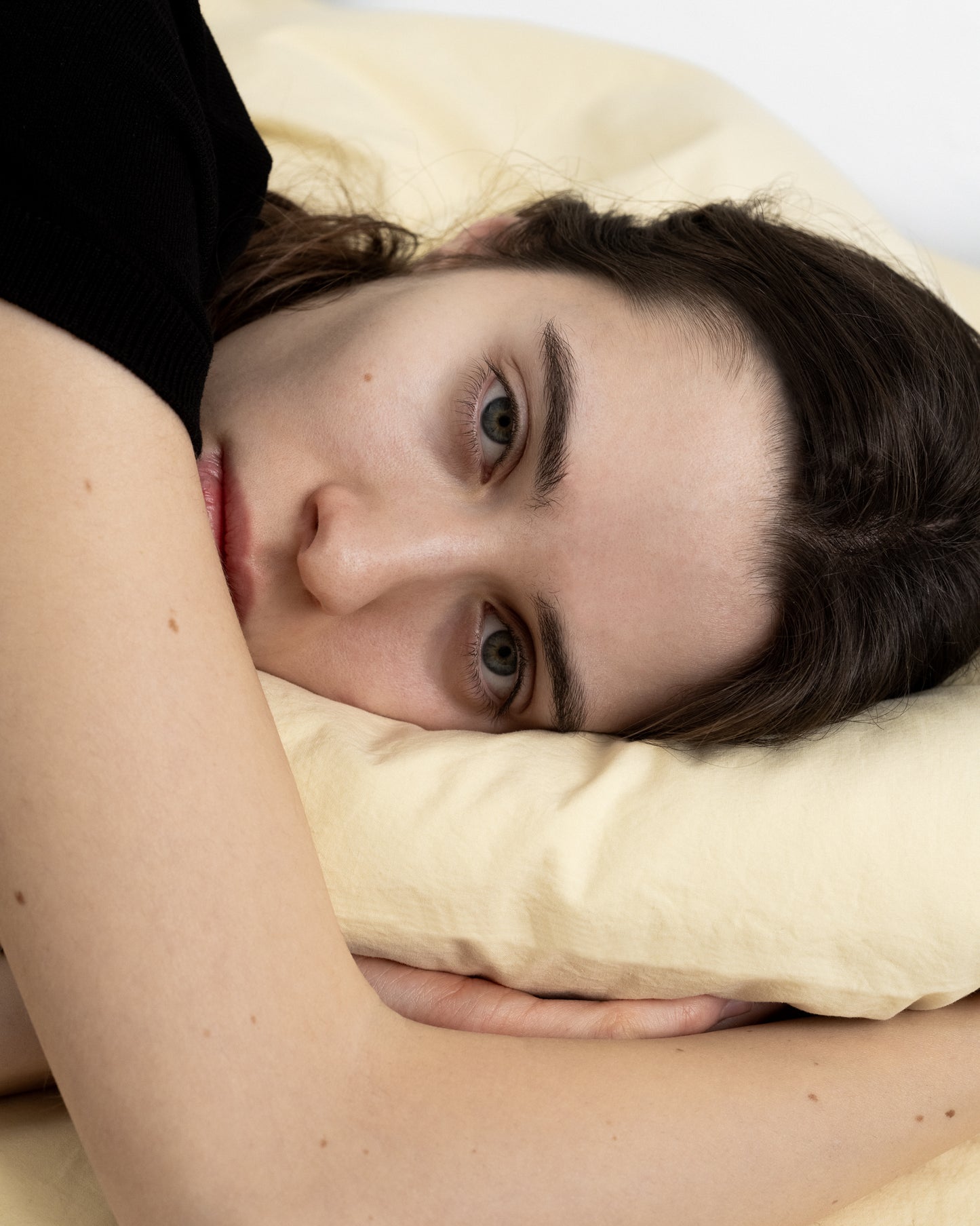 percale pillowcase — butter