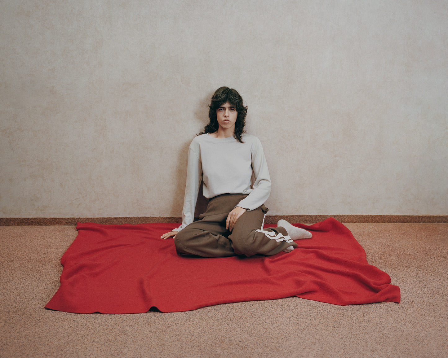 wool blanket — tulip red